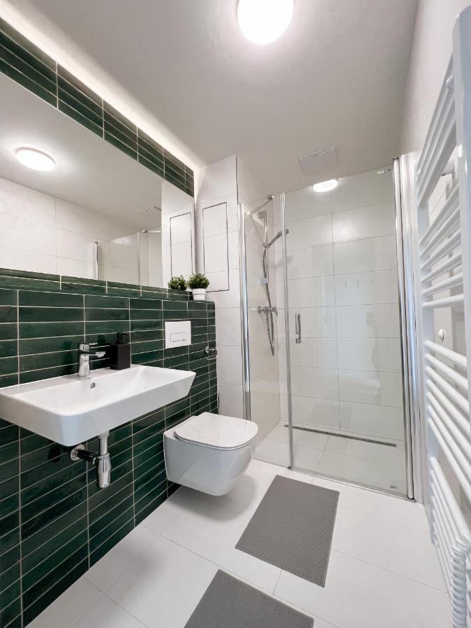 Celestial Apartments Бърно Екстериор снимка